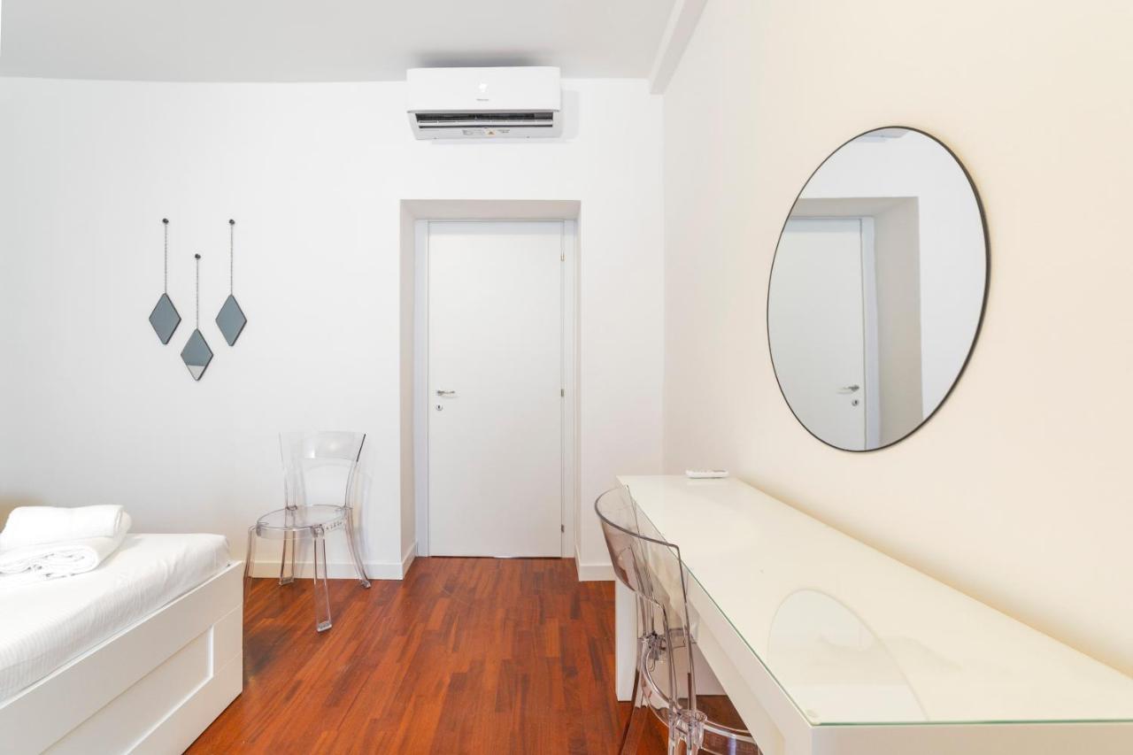 Roomy Apartment Close To Subway M5! Milão Exterior foto